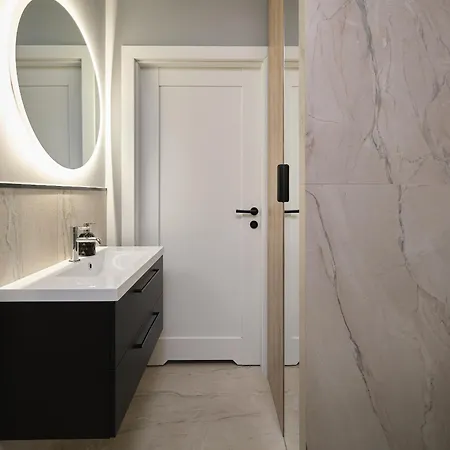 Platinum Quorum - Parking - Klimatyzacja - Self Check In Apartmán Vratislav