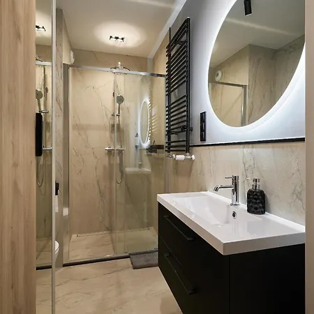 Platinum Quorum - Parking - Klimatyzacja - Self Check In * Vratislav