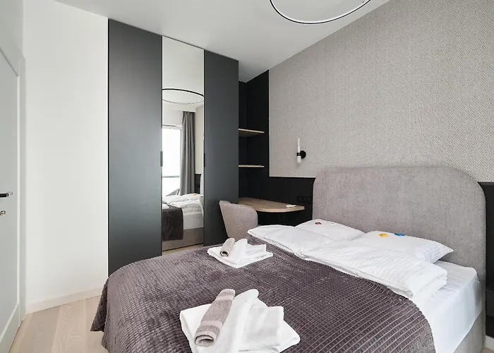 Apartment Platinum Quorum - Parking - Klimatyzacja - Self Check In